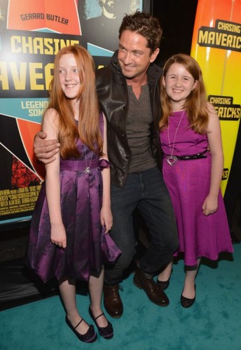Gerard+Butler+Premiere+20th+Century+Fox+Chasing+HVDo1YmJlgUl.jpg