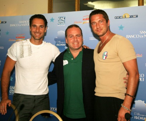 phoca_thumb_l_raul bova pascal vicedomini gerard butler 1.jpg