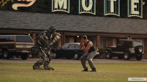 kinopoisk.ru-Real-Steel-1423830.jpg