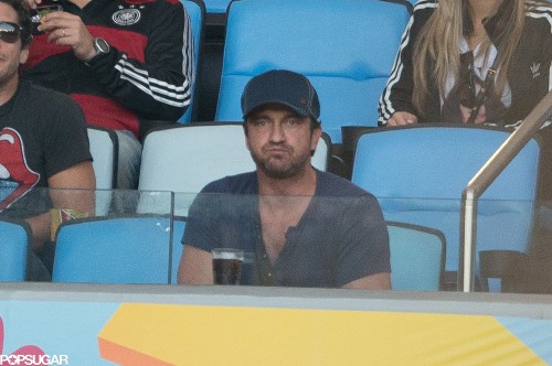 Gerard-Butler-watched-game-from-stands.jpg