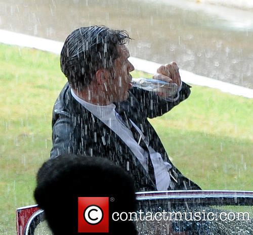 tom-hardy-legend-film-set_4287748.jpg