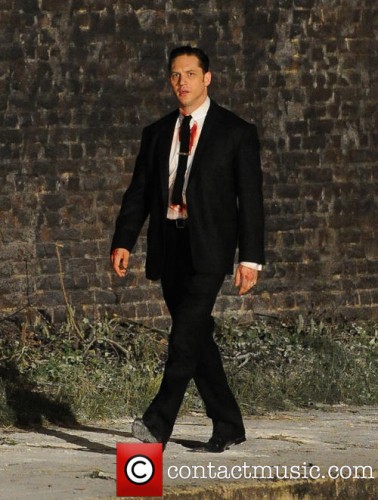 tom-hardy-filmset-of-new-gangster-movie_4300672.jpg