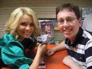Kristin_Chenoweth-317x238.jpg