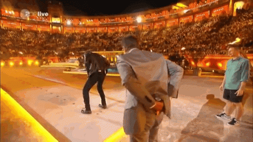 anigif_enhanced-buzz-5751-1370968378-0.gif
