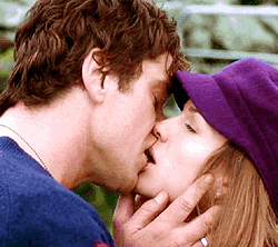tumblr_npvzxjbGSJ1tl3keso5_250.gif