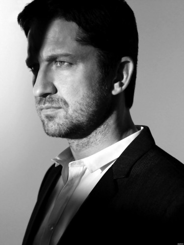 Gerard-Butler-Actor-BW-Portrait-Movie-print-poster-24-x32-wbp05624.jpg