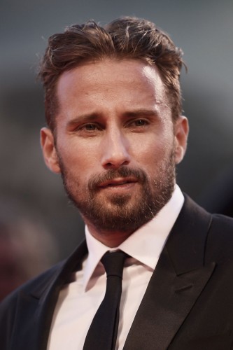 matthias-schoe-naerts-at-the-danish-girl-premiere-at-2015-venice-film-festival-09-05-2015_4.jpg