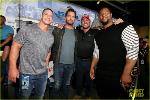 gerard-butler-daytona-500-09 (1).jpg