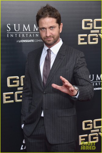 gerard-butler-nikolaj-coster-waldau-gods-egypt-premiere-nyc-03.jpg