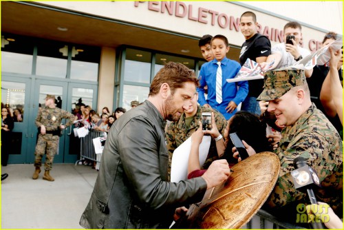 gerard-butler-accepts-invite-to-marine-corps-ball-04.jpg