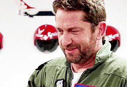 tumblr_o5p68560LN1tl3keso4_250.gif