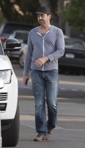 Gerard+Butler+Gerard+Butler+Out+Los+Angeles+ICPGclzqghNl.jpg