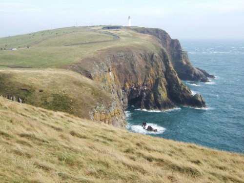 800px-Mull_of_Galloway_05-09-03_33.jpg