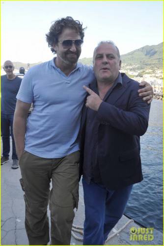 gerard-butler-ischia-film-festival-arrival-03.jpg