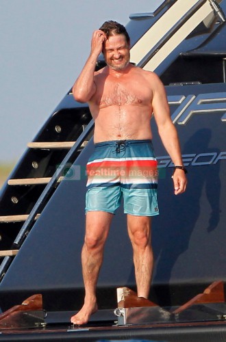 gerard-butler-family-man-stills.jpg