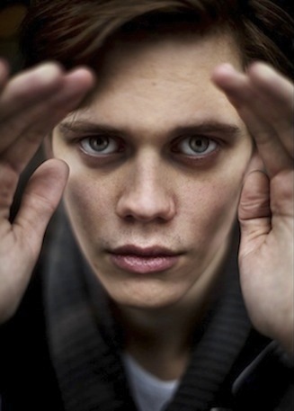Bill-Skarsg-rd-bill-skarsgard-37468154-327-457.jpg