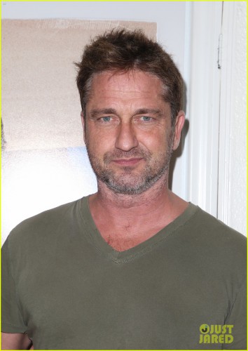gerard-butler-joel-kinnaman-step-out-to-support-bunker77-doc-premiere-04.jpg
