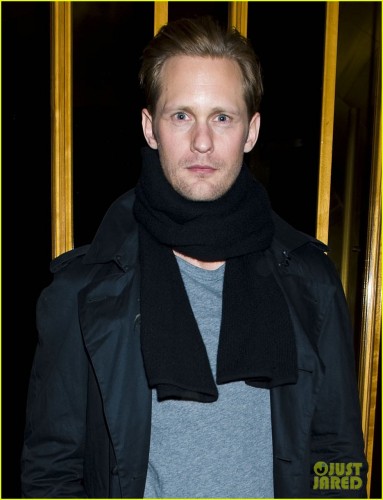 alexander-skarsgard-deleon-party-03.jpg
