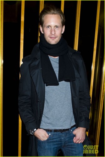 alexander-skarsgard-deleon-party-01.jpg