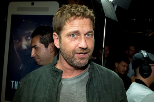 08-55-03-Gerard+Butler+Screening+Netflix+Angel+Arrivals+UYjhxc6ke1ul.jpg