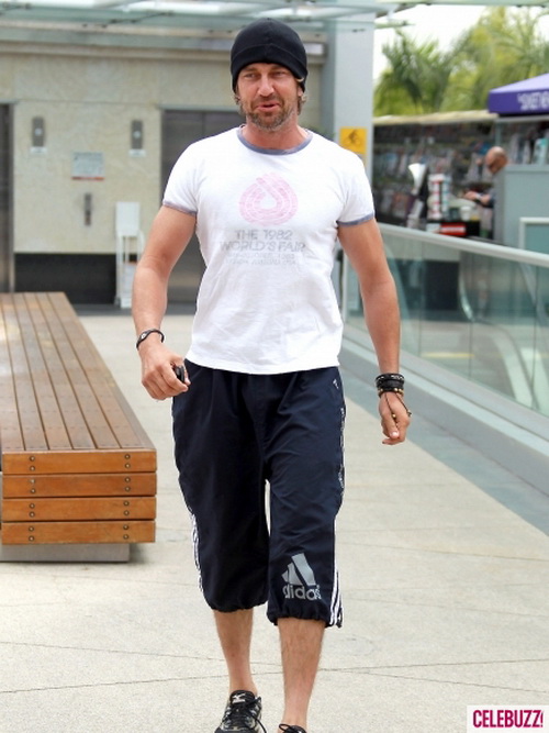 gerard-butler-west-hollywood-work-out-1-435x580
